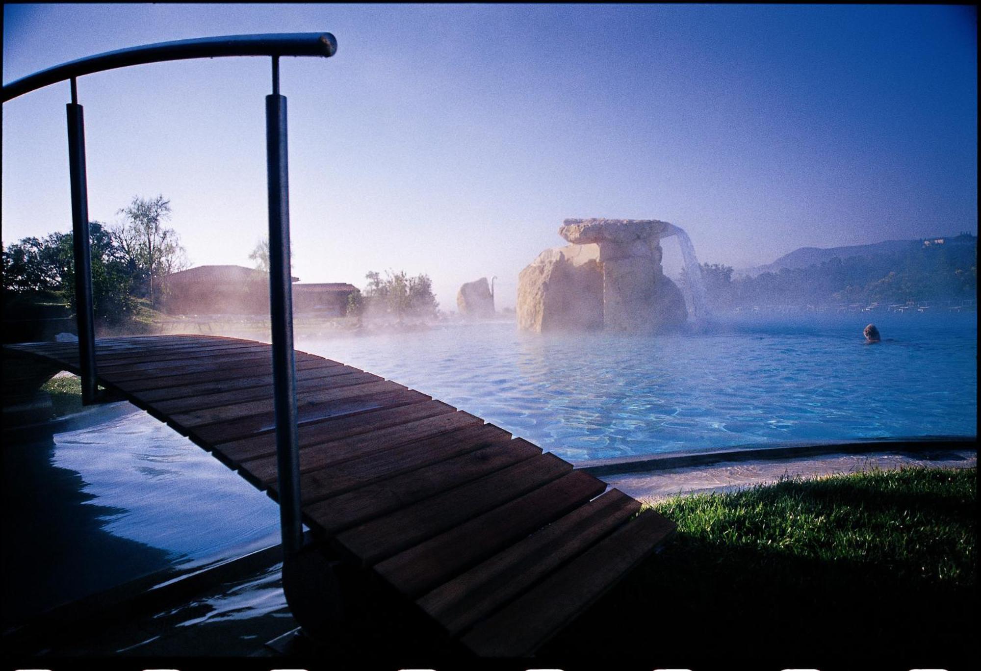 Adler Spa Resort Thermae Баньо-Віньоні Екстер'єр фото